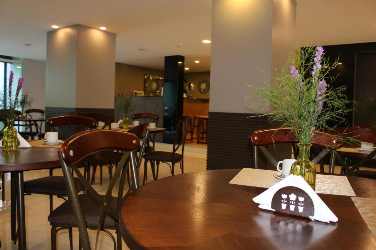 Serpyl Plaza Hotel إنكارناسيون المظهر الخارجي الصورة