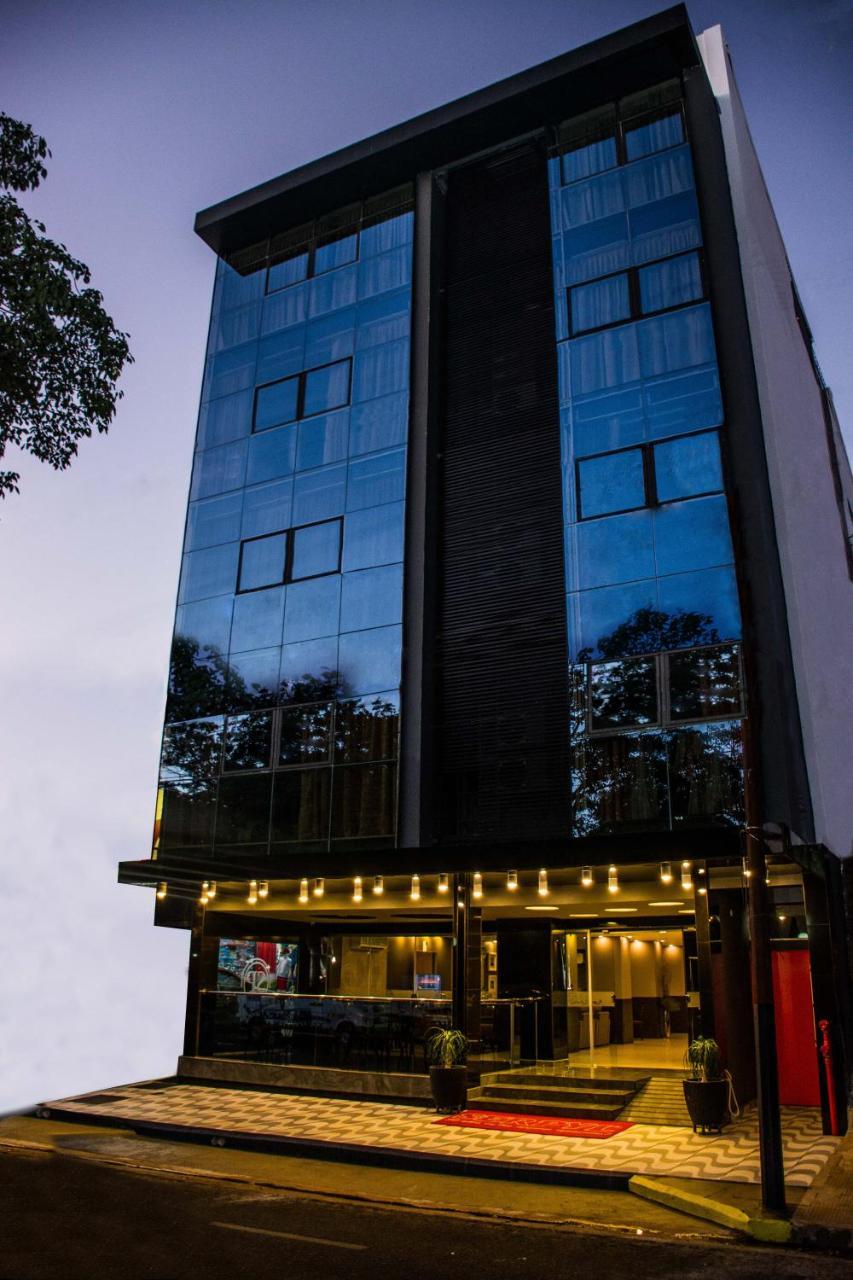 Serpyl Plaza Hotel إنكارناسيون المظهر الخارجي الصورة