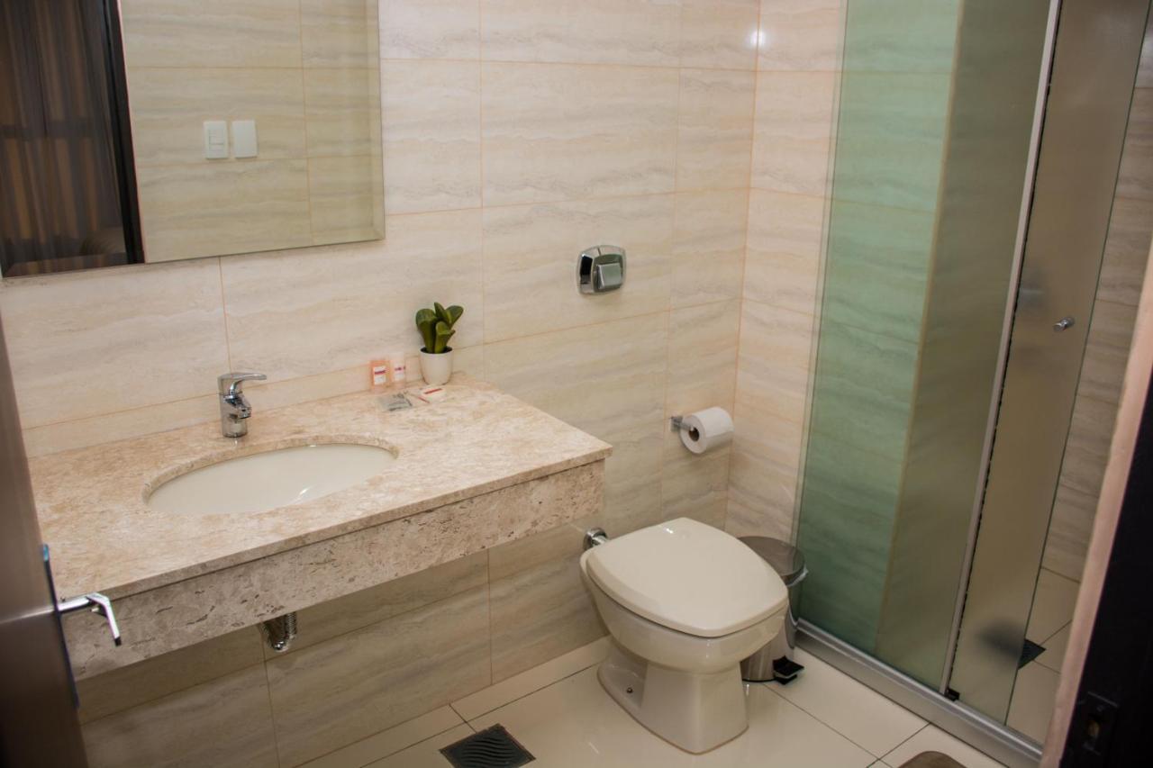 Serpyl Plaza Hotel إنكارناسيون المظهر الخارجي الصورة